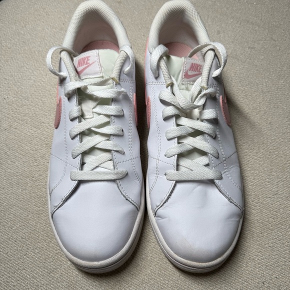 Nike Court Royal White and Pink Sneakers Classic Design - Picture 4 of 9